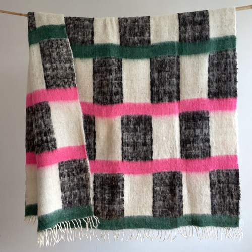 lunadelpinal_neonbwgreen9