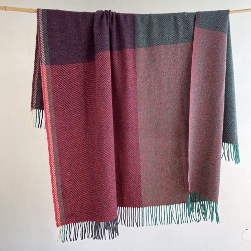 avoca_quartersredgreenpurpleG2