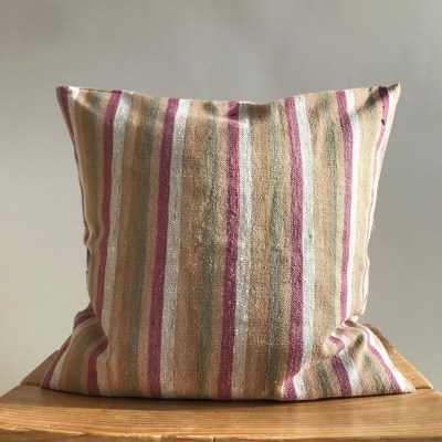 bhutancushionochreredwhite3