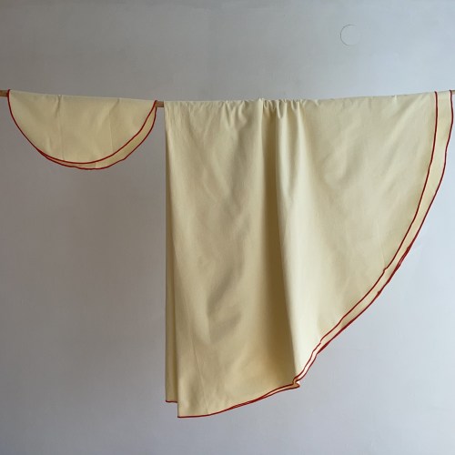 brosteroundtableandnapkins