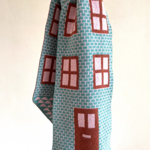 donna_scarfhousebluedddd