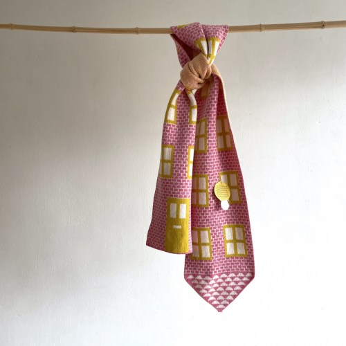 donna_scarfhousepink4