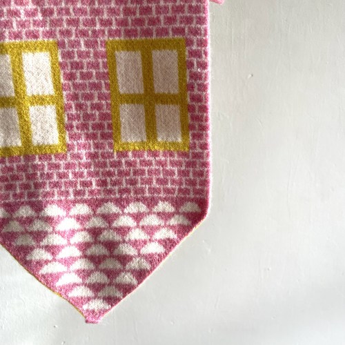 donna_scarfhousepinkdd