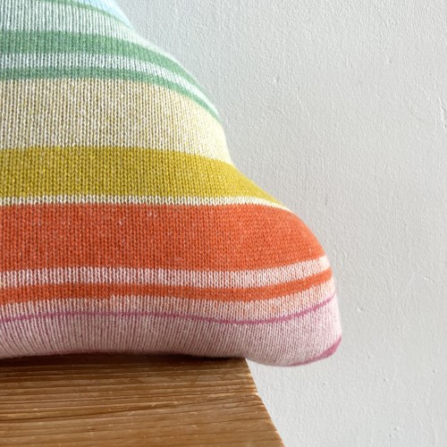 donnawilsoncloudcushionrainbowlargedddddd