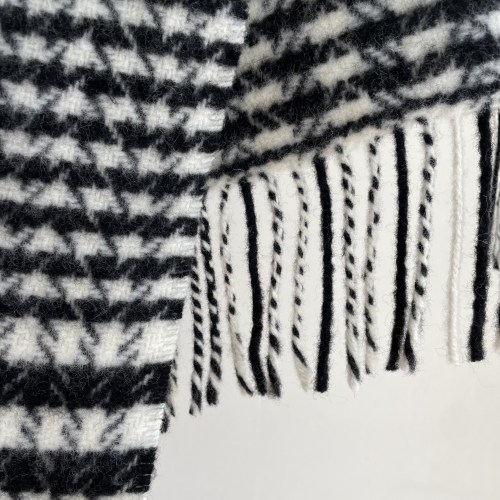 hanlymcglencheckblackwhitedd