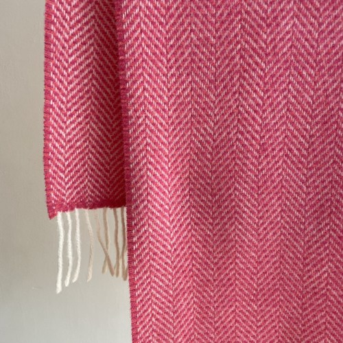 hanlymcsofterpinkdottedd