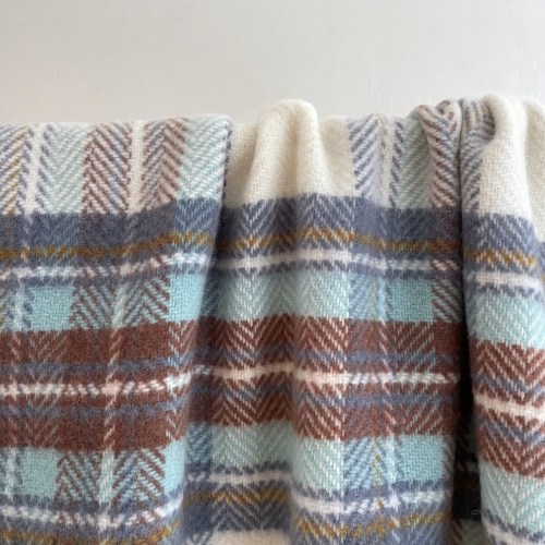 hanlymcwwbrownlightbluedddd