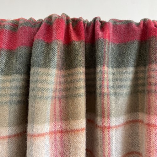 johnstonscashmerecheckredgreensd