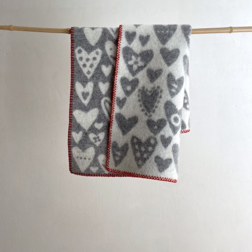 klippanbabywoolhearts2