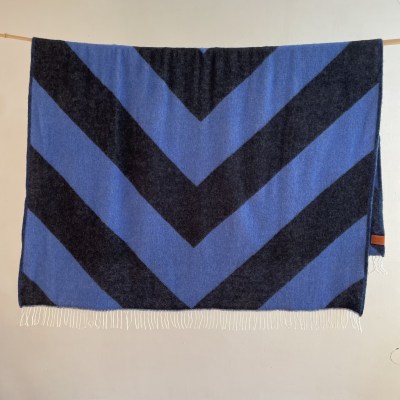 klippanmerino50recyarrowblueblack