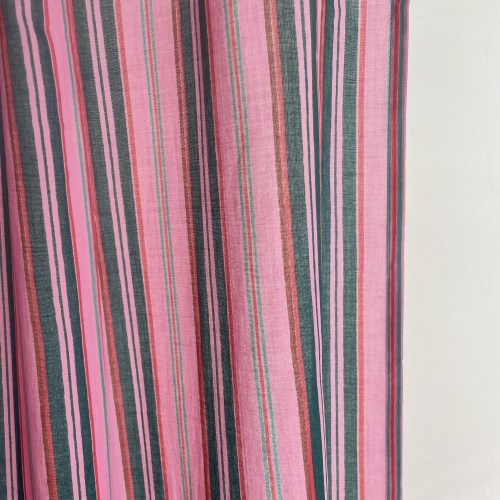lestouristescurtainpinkstripesd