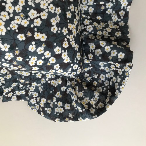 lilisloftkissenweissanthrazitschwarzgelbblumenddd