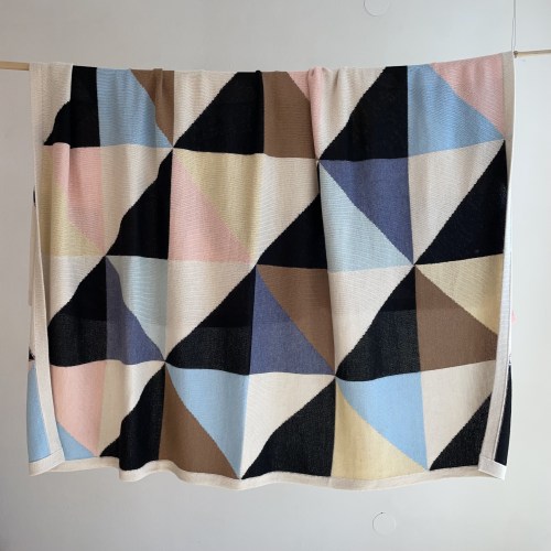 luckyboysuntriangles