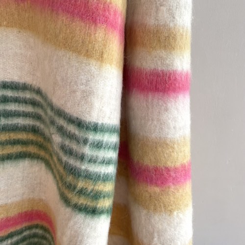 lunadelpinal_greenpinkcarameldddd